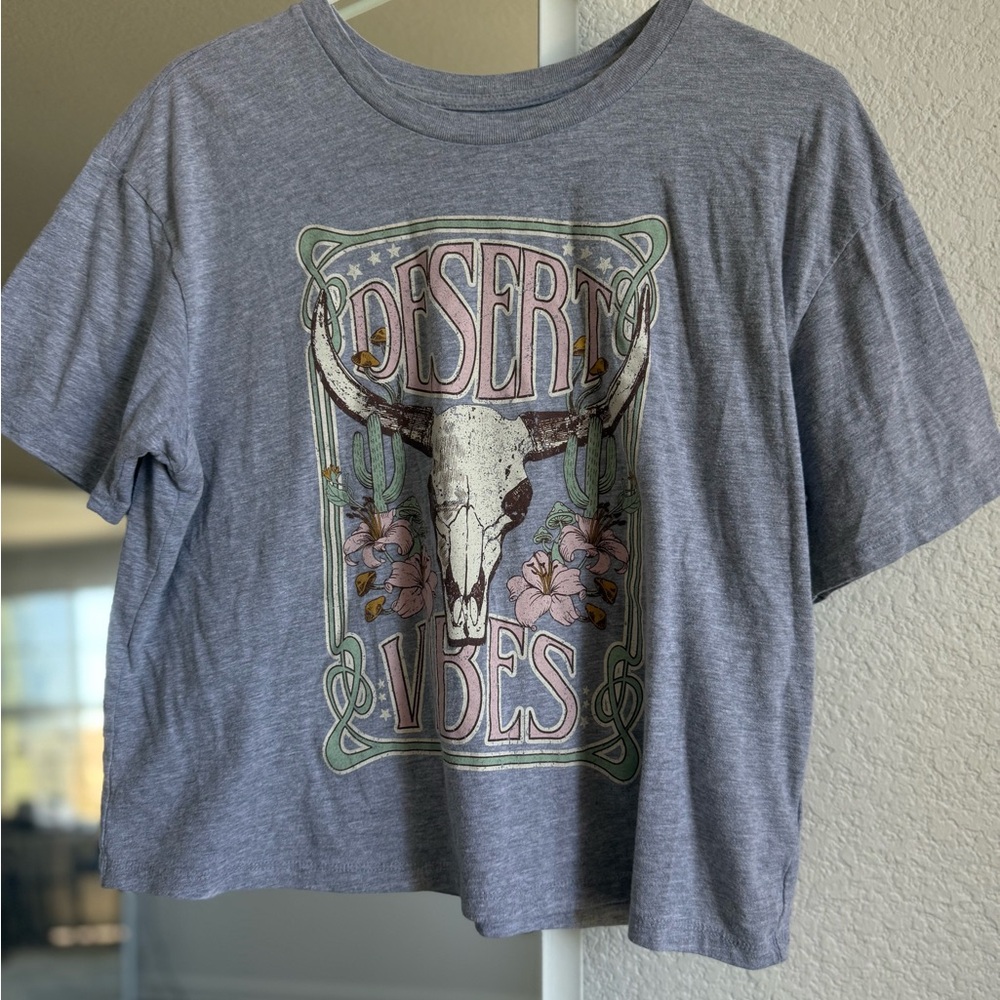 Gray Desert Skull Tee